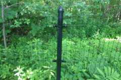 Welded-Wire-on-Black-Steel-Posts_03