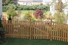 Colonial-Spaced-Board-with-Gate-with-Pencil-Cap_01