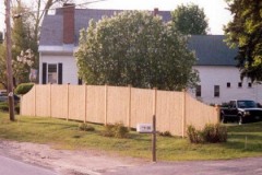 Solid-Straight-Stockade-Picket-Fence-with-Transition-Panels_02